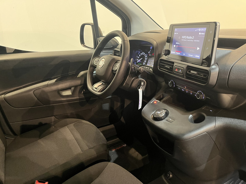 Fiat Doblò 1.5D 130pk L1 Automaat / Euro 6 / Airco / Cruise Control / CarPlay / Camera / 3-Zits / 13.300 KM !! - Mazs furgons: foto 3 Fiat Doblò 1.5D 130pk L1 Automaat / Euro 6 / Airco / Cruise Control / CarPlay / Camera / 3-Zits / 13.300 KM !! - Mazs furgons: foto 3