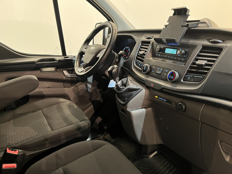 Ford Transit Custom 300 2.0 TDCI L2H1 Trend 130 PK Servicebus / Sortimo Inrichting / Euro 6 / Airco / Cruise Control / Klep / PDC / 3-Zits - Mazs furgons: foto 3 Ford Transit Custom 300 2.0 TDCI L2H1 Trend 130 PK Servicebus / Sortimo Inrichting / Euro 6 / Airco / Cruise Control / Klep / PDC / 3-Zits - Mazs furgons: foto 3