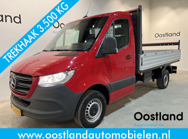 Mercedes-Benz Sprinter 317 CDI L2 RWD Automaat Open Laadbak / Euro 6 / Trekhaak 3500 KG / Airco / Cruise Control / CarPlay / Navigatie / 64.150 KM !! / BPM VRIJ !! - Automašīna ar kravas platformu: foto 1 Mercedes-Benz Sprinter 317 CDI L2 RWD Automaat Open Laadbak / Euro 6 / Trekhaak 3500 KG / Airco / Cruise Control / CarPlay / Navigatie / 64.150 KM !! / BPM VRIJ !! - Automašīna ar kravas platformu: foto 1