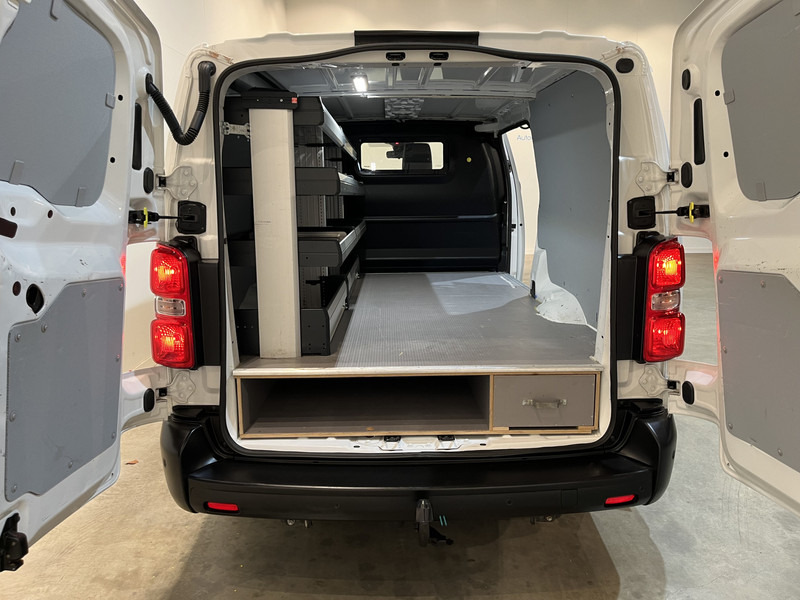Opel Vivaro 2.0 CDTI L3H1 150 PK Servicebus / Inrichting / Euro 6 / Airco / Cruise Control / Camera / Trekhaak / CarPlay / Navigatie / 3-Zits / - Mazs furgons: foto 5 Opel Vivaro 2.0 CDTI L3H1 150 PK Servicebus / Inrichting / Euro 6 / Airco / Cruise Control / Camera / Trekhaak / CarPlay / Navigatie / 3-Zits / - Mazs furgons: foto 5