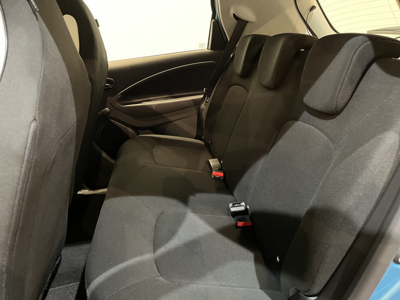 Renault ZOE R110 Life 52 kWh (Accuhuur) / Carplay / Airco / Cruise Control / 100% elektrisch / 31.200 KM !! Prijs ex BTW € 7.850,- - Hečbeks: foto 5 Renault ZOE R110 Life 52 kWh (Accuhuur) / Carplay / Airco / Cruise Control / 100% elektrisch / 31.200 KM !! Prijs ex BTW € 7.850,- - Hečbeks: foto 5