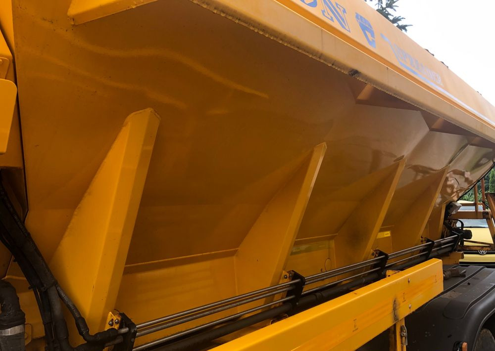 MAN TGM 26.290 piaskarka solarka schmidt 6x4 euro6 - Komunālā/ Specializētā tehnika, Kravas automašīna: foto 4 MAN TGM 26.290 piaskarka solarka schmidt 6x4 euro6 - Komunālā/ Specializētā tehnika, Kravas automašīna: foto 4