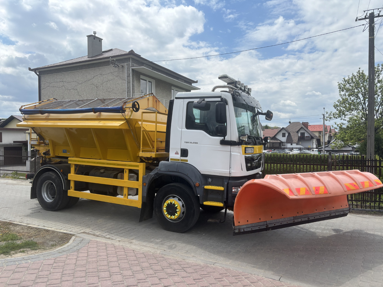 MAN TGM 18.290 4X4BB GRITTER/SPREADER PLOUGH ECON - Sniega novākšanas tehnika: foto 2 MAN TGM 18.290 4X4BB GRITTER/SPREADER PLOUGH ECON - Sniega novākšanas tehnika: foto 2