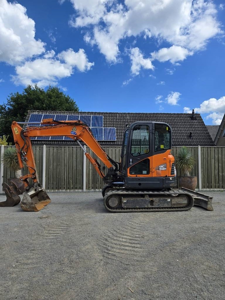 Mini-ekskavators Doosan DX 62 R: foto 1