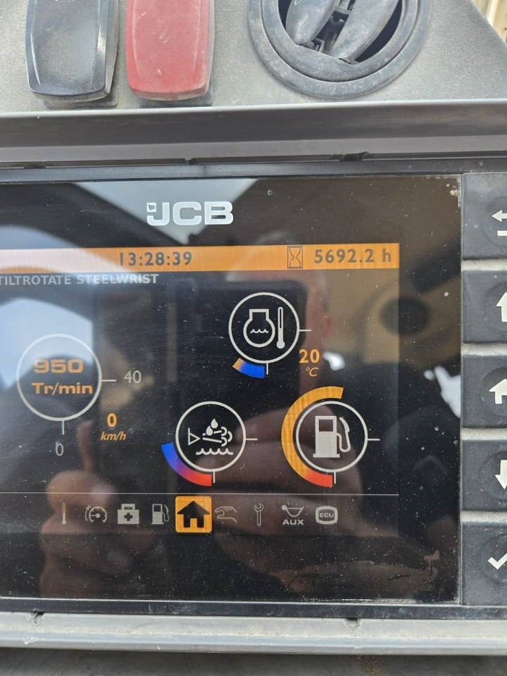Riteņu ekskavators JCB 110 W: foto 17