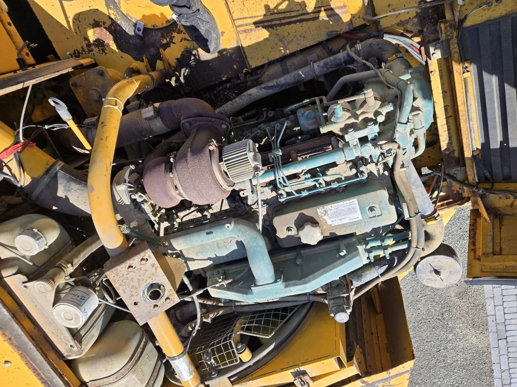 Artikulētias pašizgāzējs Volvo BM A 25: foto 16