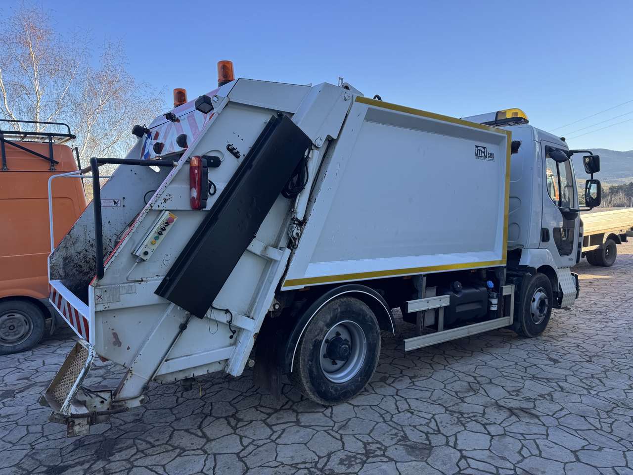 Renault Midlum 180 DXi - Atkritumu vedējs: foto 4 Renault Midlum 180 DXi - Atkritumu vedējs: foto 4