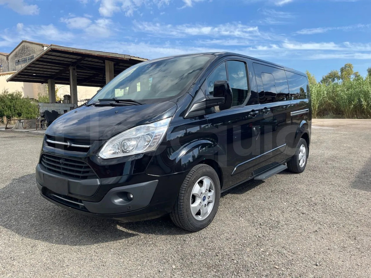 Ford Tourneo Custom - Mikroautobuss, Pasažieru furgons: foto 4 Ford Tourneo Custom - Mikroautobuss, Pasažieru furgons: foto 4