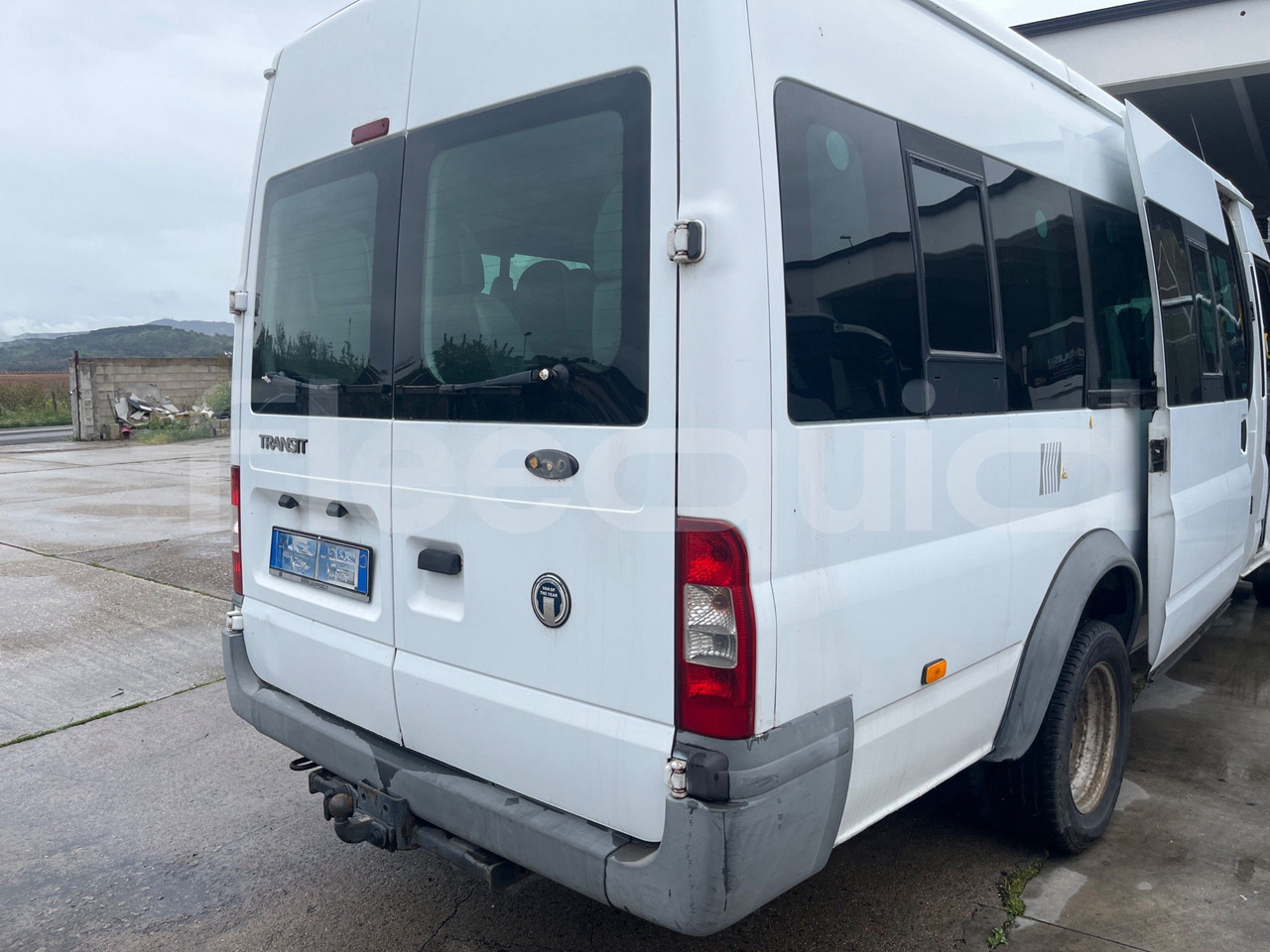 Ford Transit - Mikroautobuss, Pasažieru furgons: foto 5 Ford Transit - Mikroautobuss, Pasažieru furgons: foto 5