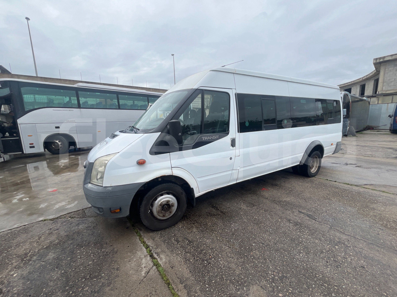Ford Transit - Mikroautobuss, Pasažieru furgons: foto 4 Ford Transit - Mikroautobuss, Pasažieru furgons: foto 4