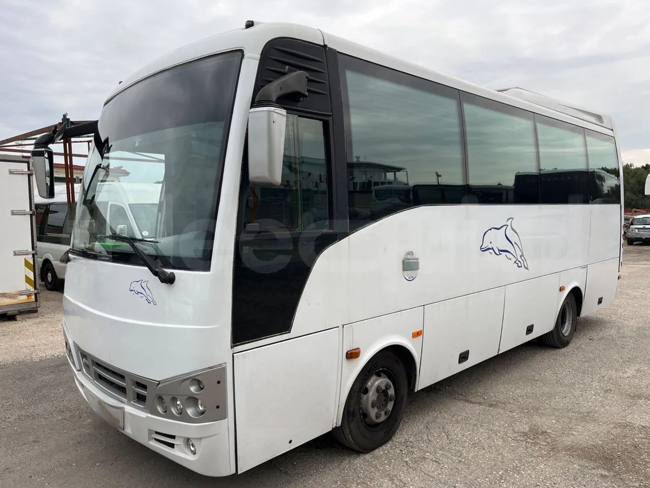 Isuzu Turquoise - Starppilsētu autobuss: foto 4 Isuzu Turquoise - Starppilsētu autobuss: foto 4