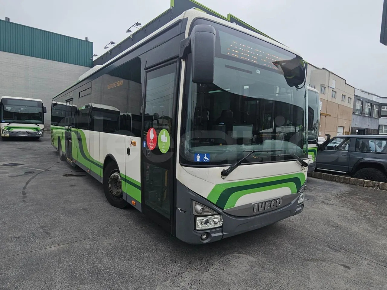 Iveco Crossway Low Entry - Pilsētas autobuss: foto 1 Iveco Crossway Low Entry - Pilsētas autobuss: foto 1