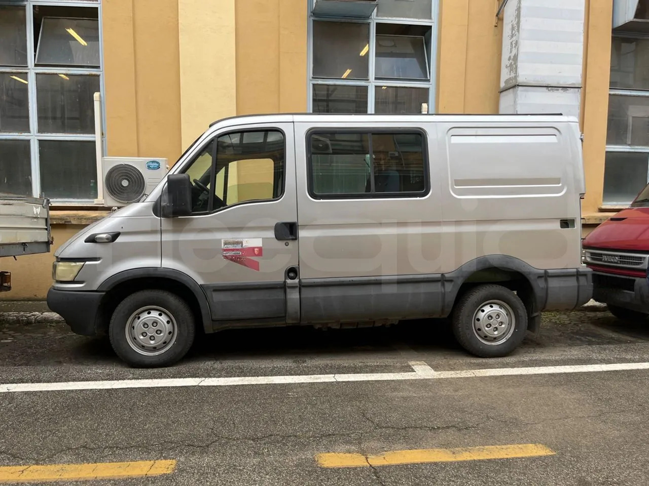 Iveco Daily - Mikroautobuss, Pasažieru furgons: foto 4 Iveco Daily - Mikroautobuss, Pasažieru furgons: foto 4