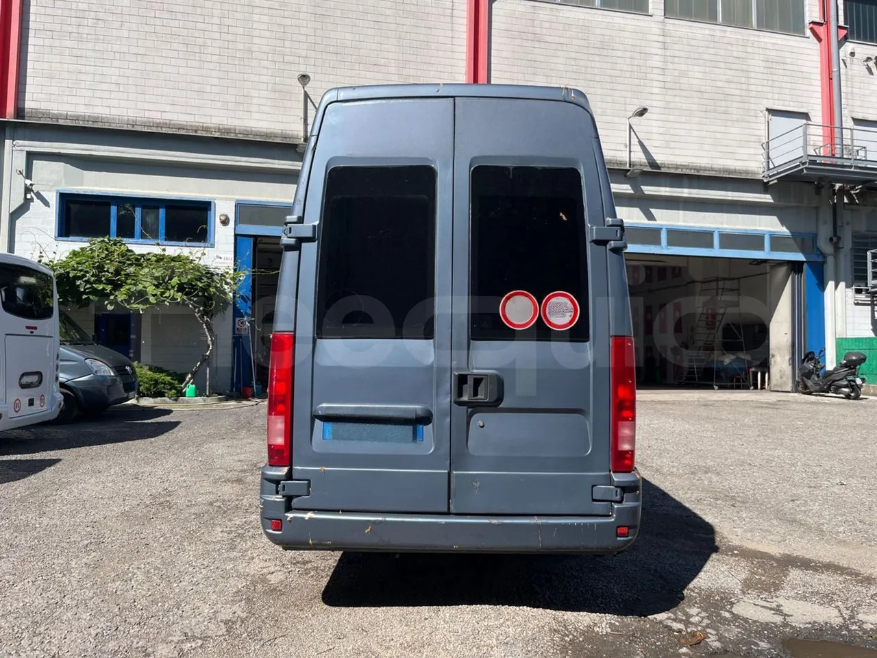 Iveco Daily - Mikroautobuss, Pasažieru furgons: foto 5 Iveco Daily - Mikroautobuss, Pasažieru furgons: foto 5