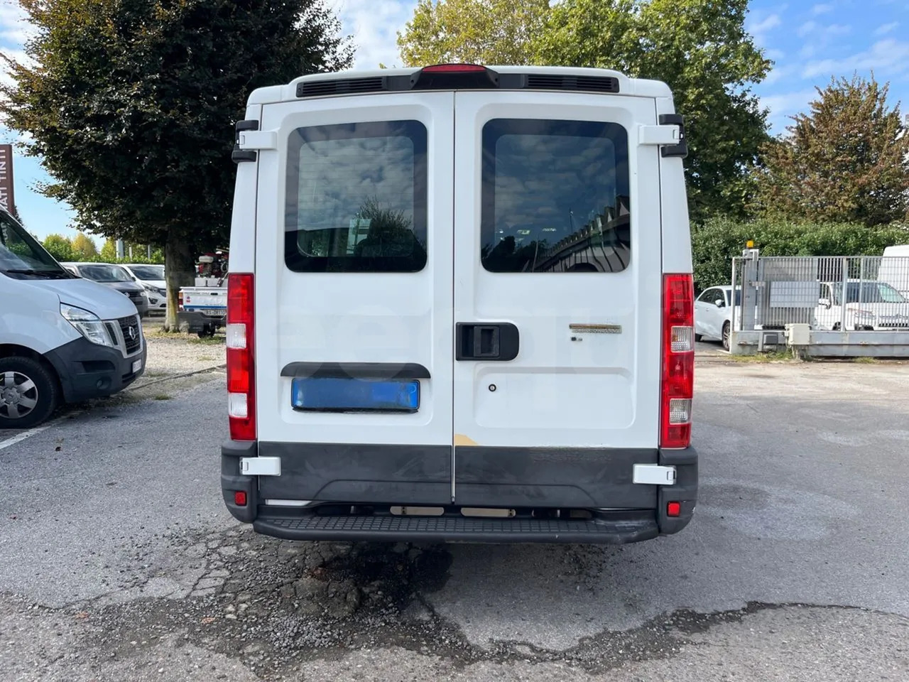 Iveco Daily - Mikroautobuss, Pasažieru furgons: foto 5 Iveco Daily - Mikroautobuss, Pasažieru furgons: foto 5