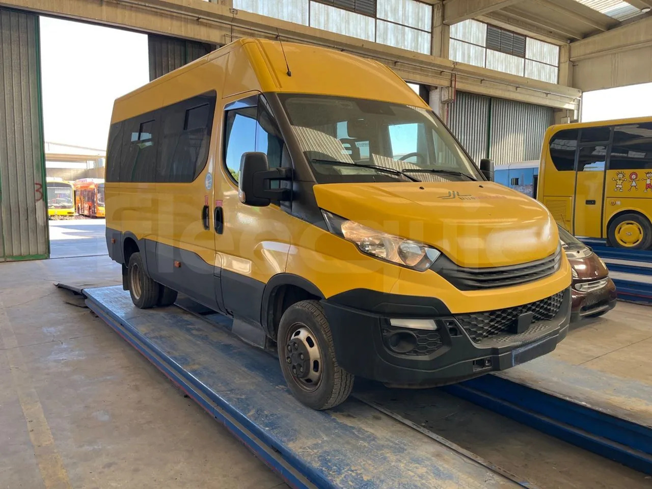 Iveco Daily - Skolas autobuss: foto 1 Iveco Daily - Skolas autobuss: foto 1