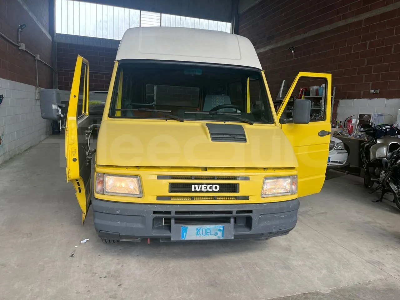 Iveco Daily - Skolas autobuss: foto 2 Iveco Daily - Skolas autobuss: foto 2