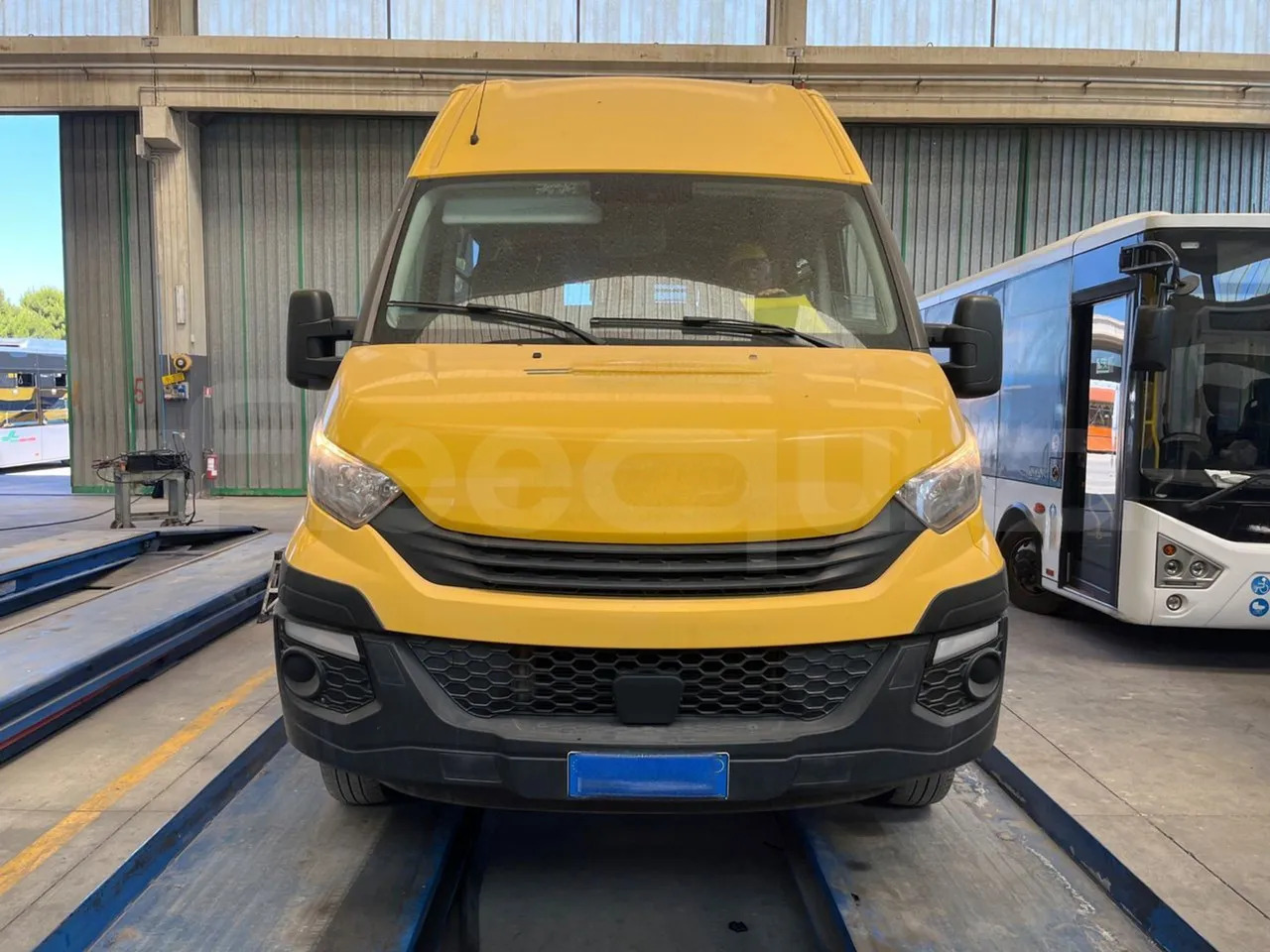Iveco Daily - Skolas autobuss: foto 2 Iveco Daily - Skolas autobuss: foto 2