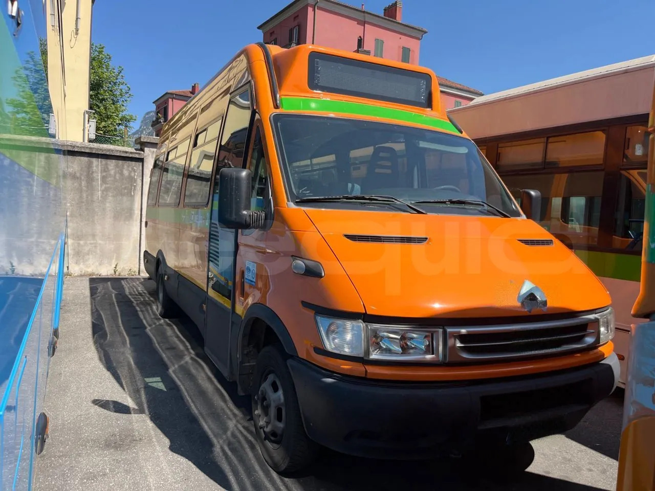 Iveco Daily - Mikroautobuss, Pasažieru furgons: foto 1 Iveco Daily - Mikroautobuss, Pasažieru furgons: foto 1