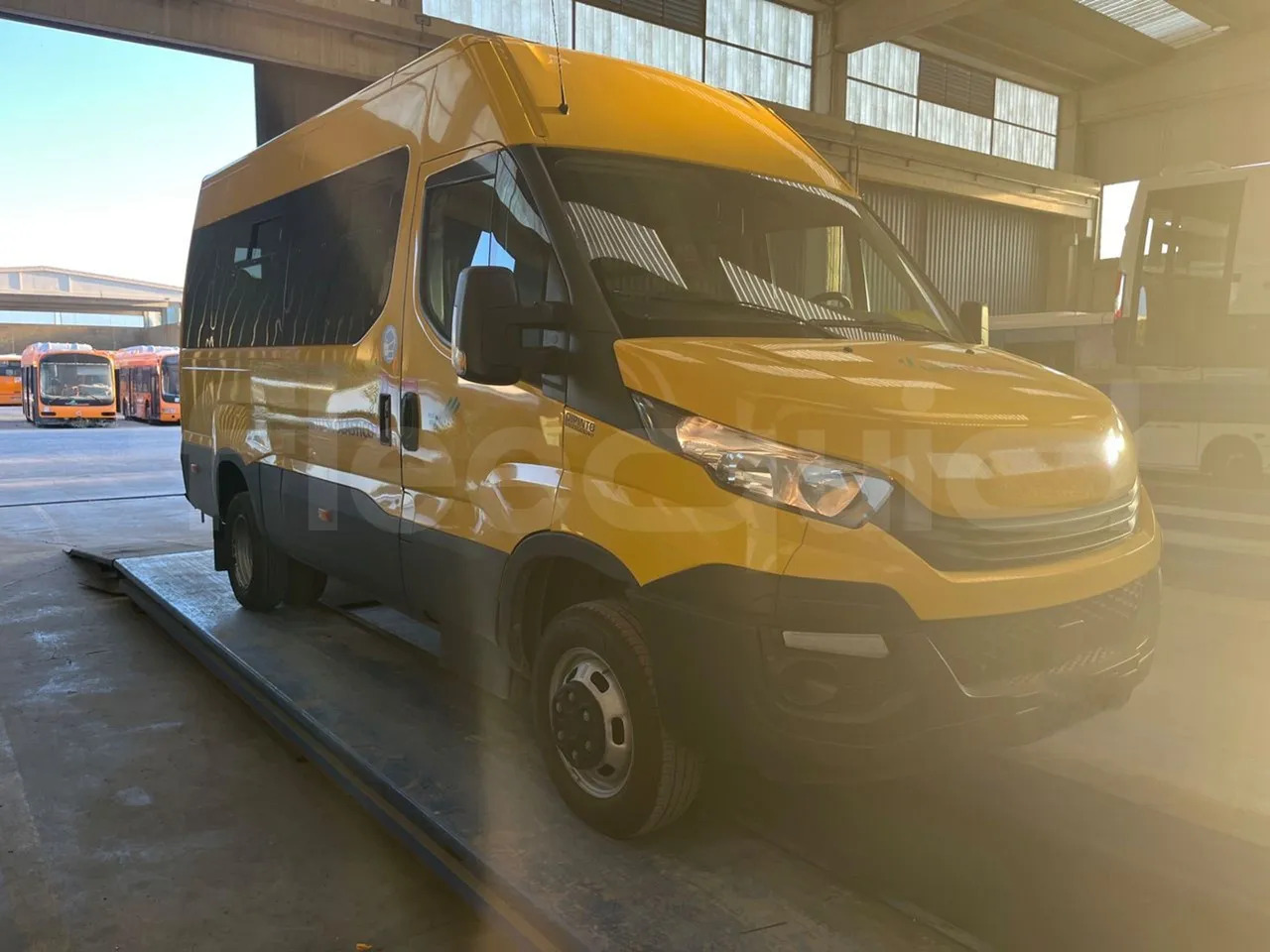 Skolas autobuss Iveco Daily: foto 1