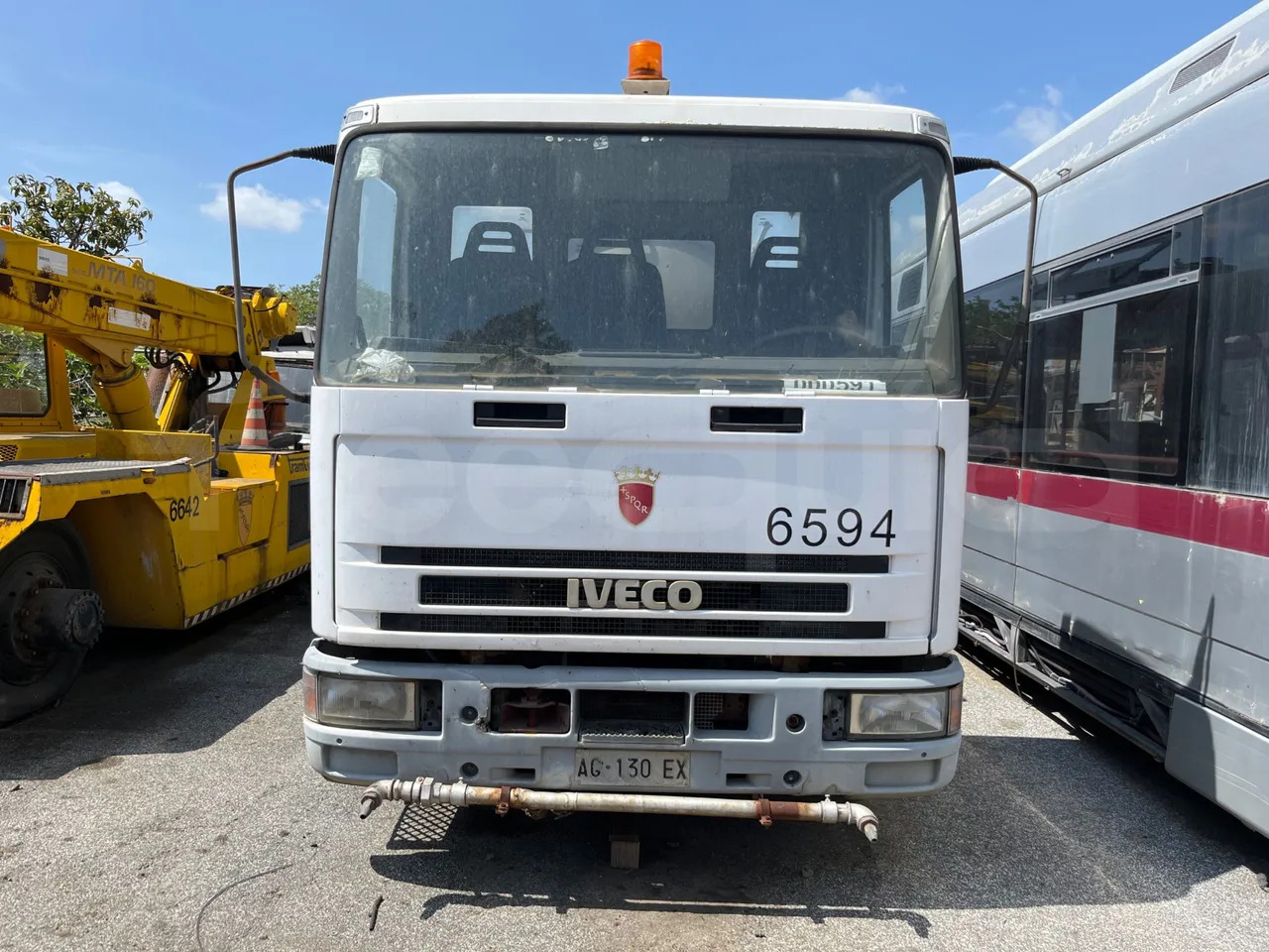 Iveco Eurocargo 100E15 - Mikroautobuss, Pasažieru furgons: foto 2 Iveco Eurocargo 100E15 - Mikroautobuss, Pasažieru furgons: foto 2