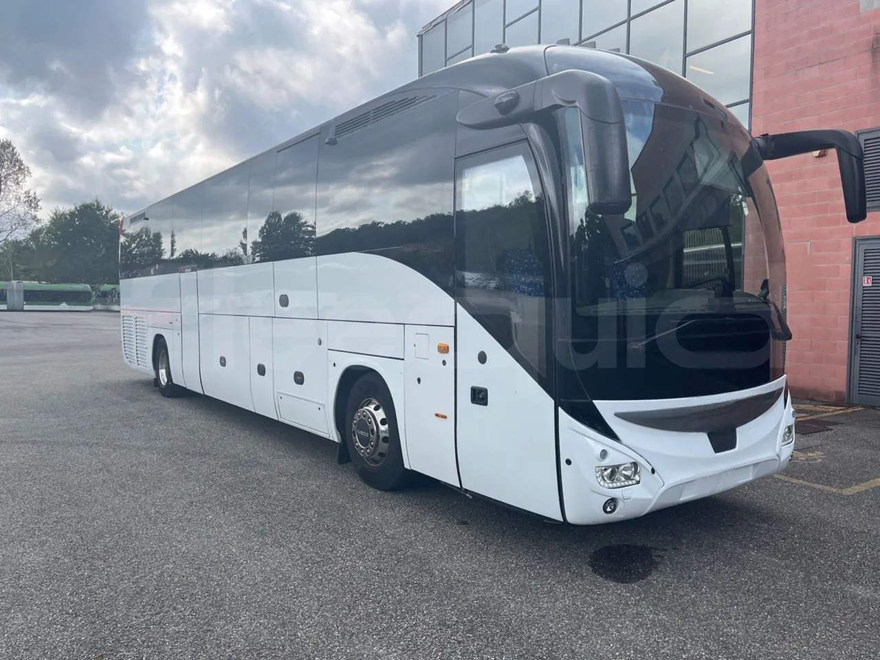 Starppilsētu autobuss Iveco Magelys: foto 1