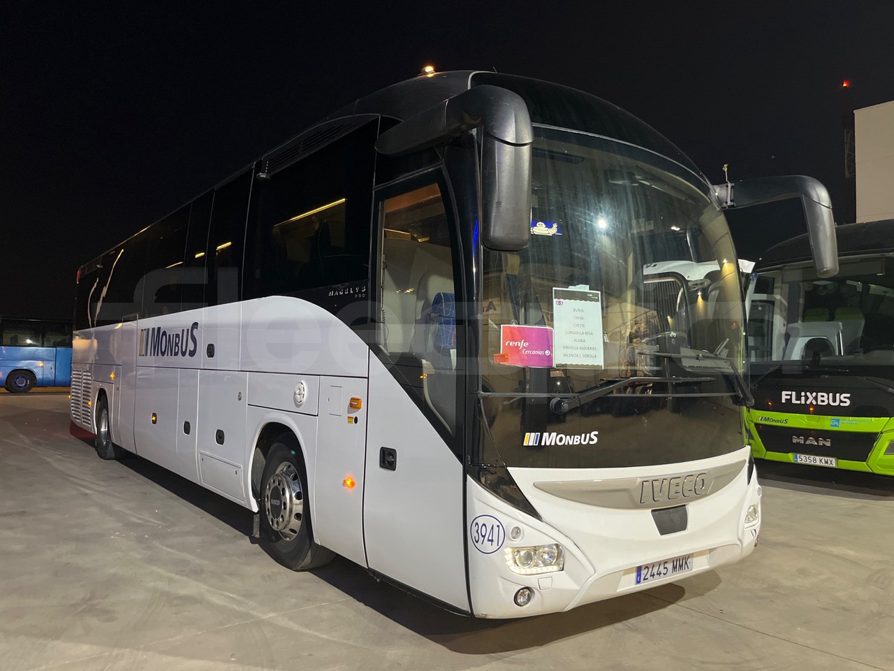 Iveco Magelys - Starppilsētu autobuss: foto 1 Iveco Magelys - Starppilsētu autobuss: foto 1