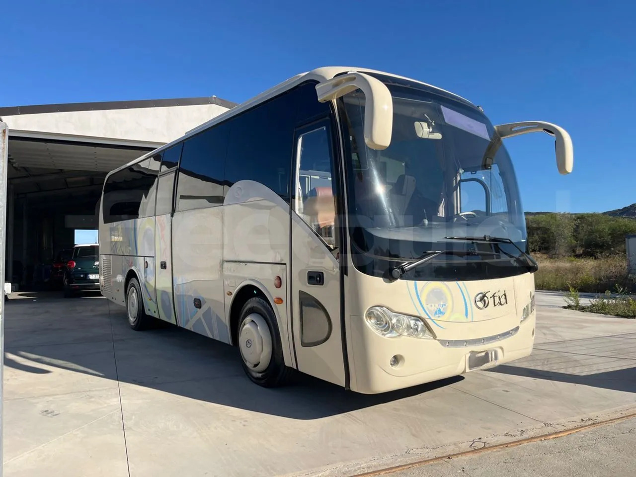 King Long XMQ6900 - Starppilsētu autobuss: foto 1 King Long XMQ6900 - Starppilsētu autobuss: foto 1