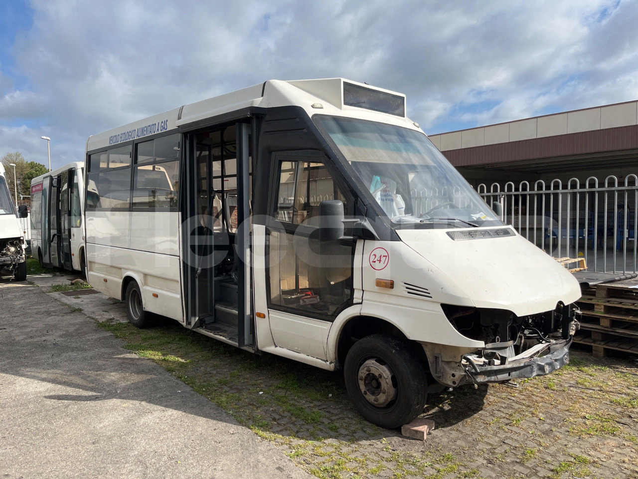 Mercedes-Benz 414T - Mikroautobuss, Pasažieru furgons: foto 1 Mercedes-Benz 414T - Mikroautobuss, Pasažieru furgons: foto 1