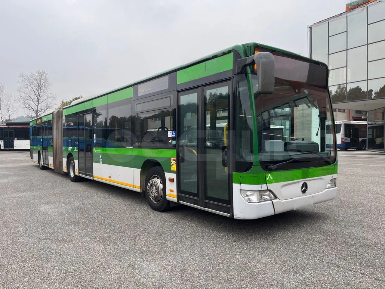 Mercedes-Benz O 530 - Pilsētas autobuss: foto 1 Mercedes-Benz O 530 - Pilsētas autobuss: foto 1