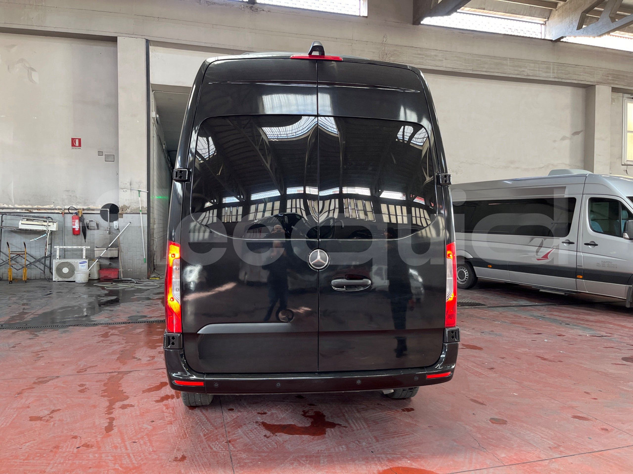 Mercedes-Benz Sprinter - Starppilsētu autobuss: foto 5 Mercedes-Benz Sprinter - Starppilsētu autobuss: foto 5