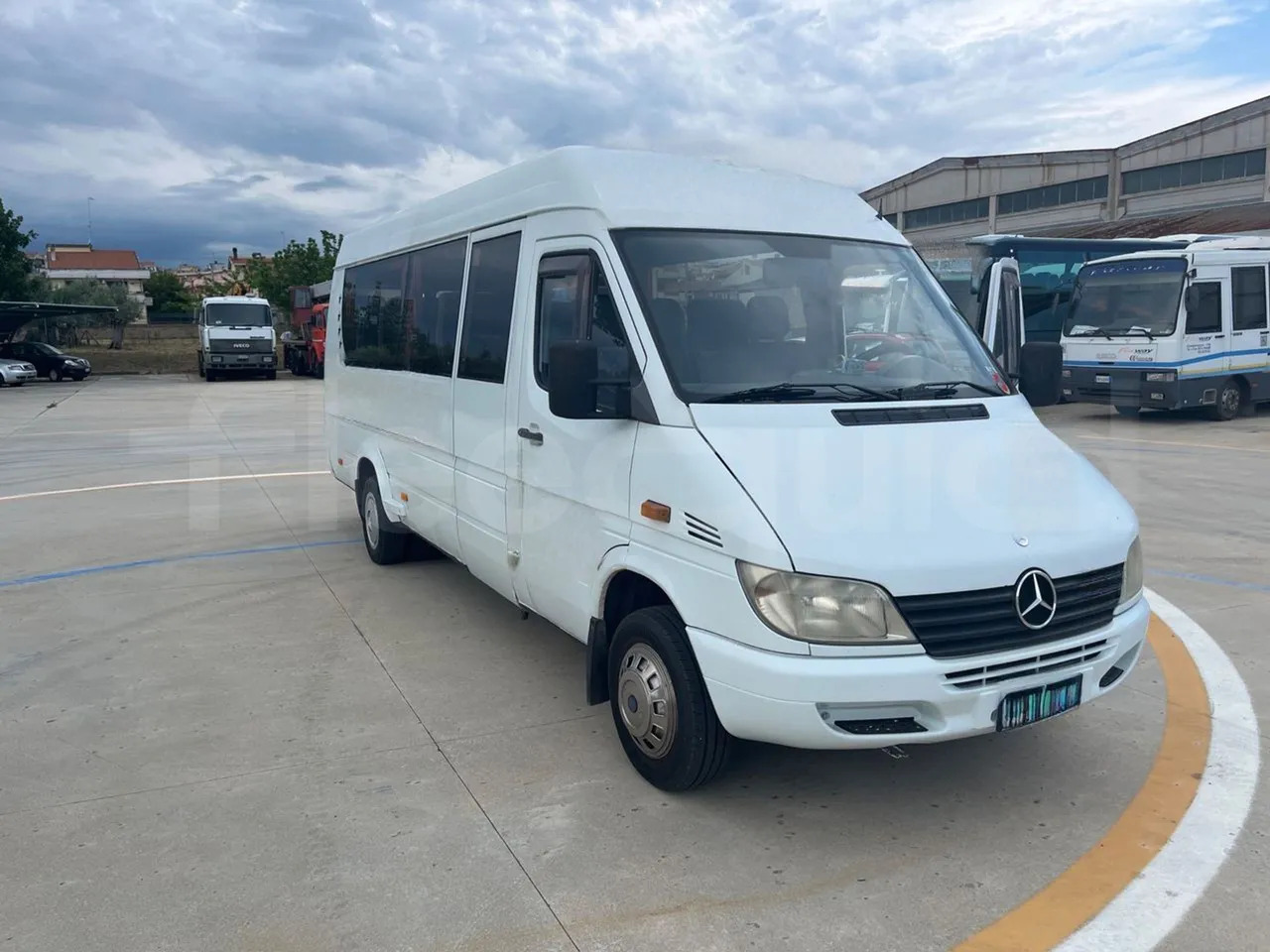Mercedes-Benz Sprinter - Mikroautobuss, Pasažieru furgons: foto 1 Mercedes-Benz Sprinter - Mikroautobuss, Pasažieru furgons: foto 1