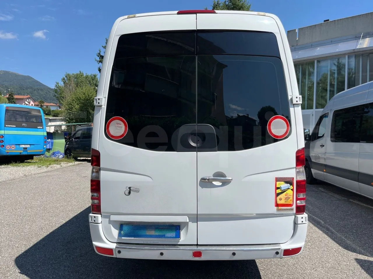 Mercedes-Benz Sprinter - Piepilsētas autobuss: foto 5 Mercedes-Benz Sprinter - Piepilsētas autobuss: foto 5