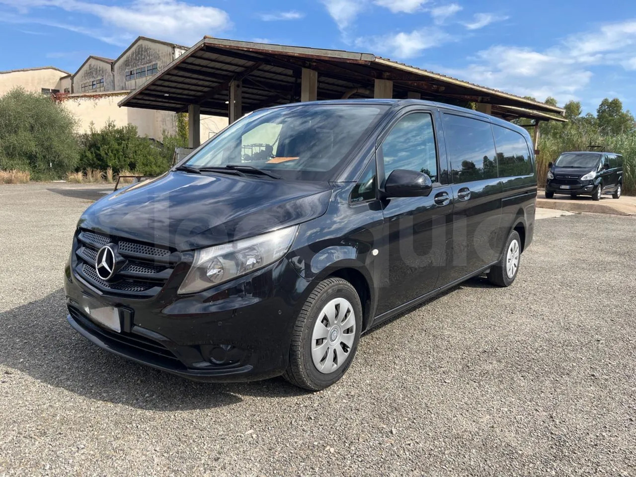 Mercedes-Benz Vito Tourer - Mikroautobuss, Pasažieru furgons: foto 4 Mercedes-Benz Vito Tourer - Mikroautobuss, Pasažieru furgons: foto 4