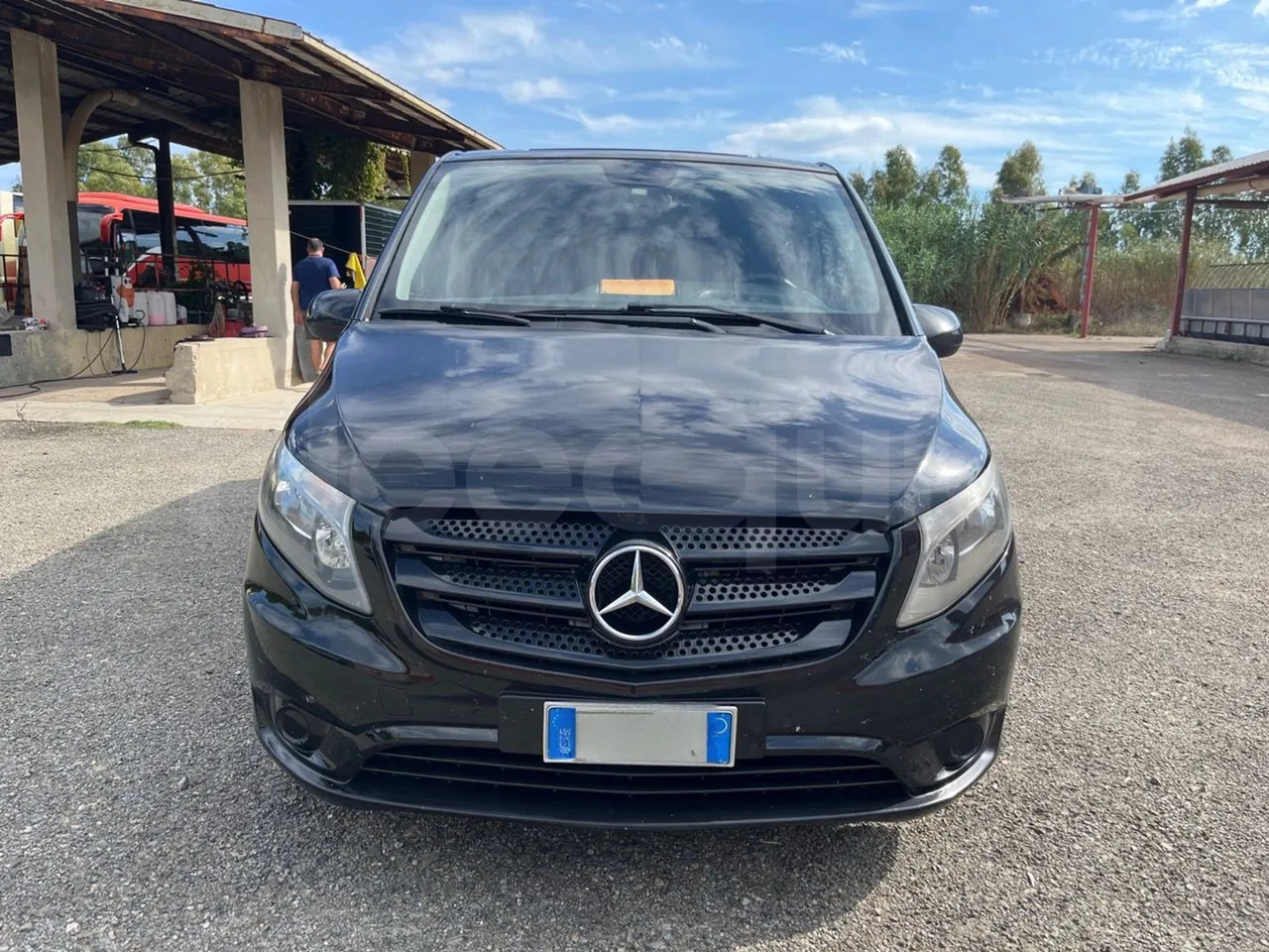 Mercedes-Benz Vito Tourer - Mikroautobuss, Pasažieru furgons: foto 2 Mercedes-Benz Vito Tourer - Mikroautobuss, Pasažieru furgons: foto 2