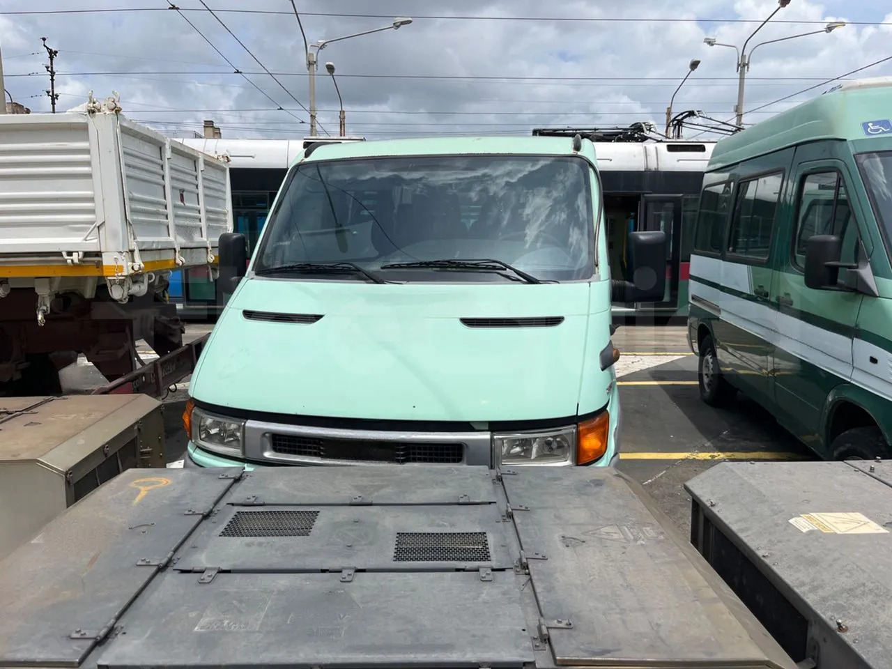 N.2Iveco Daily - Mikroautobuss, Pasažieru furgons: foto 2 N.2Iveco Daily - Mikroautobuss, Pasažieru furgons: foto 2