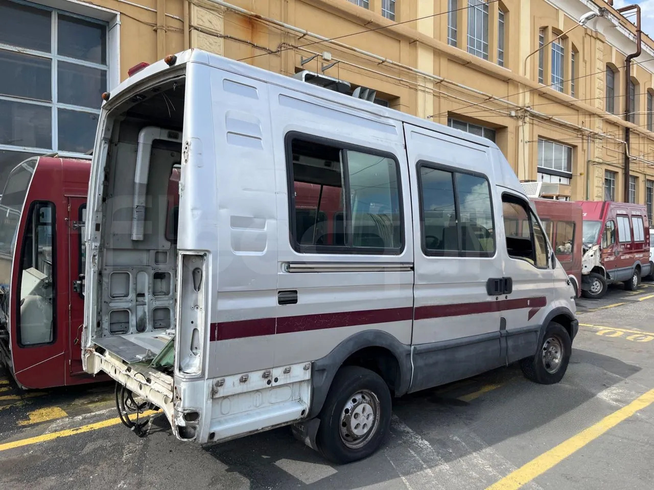 N.6Iveco Daily - Mikroautobuss, Pasažieru furgons: foto 5 N.6Iveco Daily - Mikroautobuss, Pasažieru furgons: foto 5
