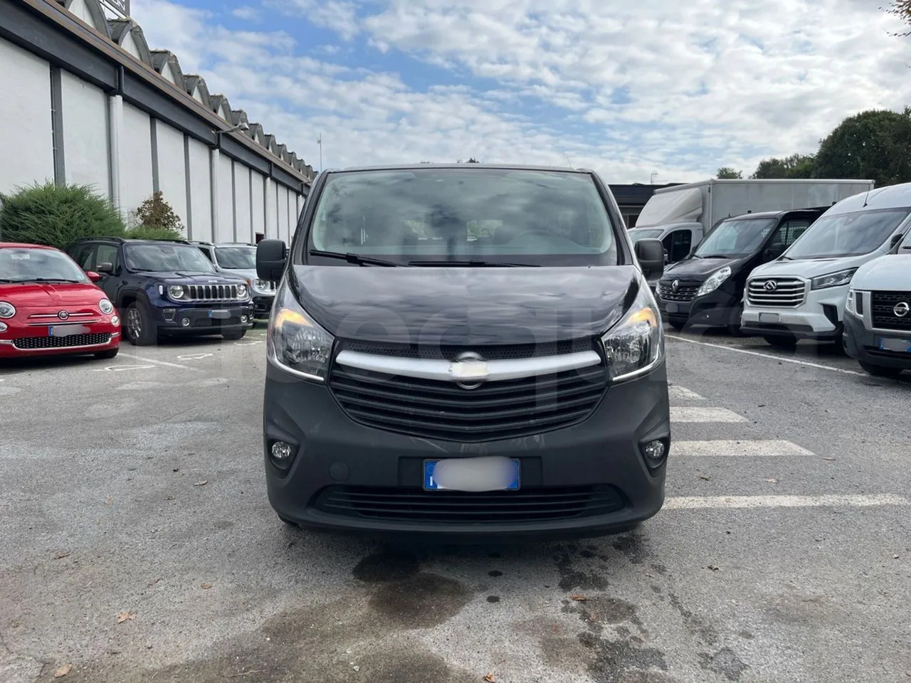 Opel Vivaro - B - Mikroautobuss, Pasažieru furgons: foto 2 Opel Vivaro - B - Mikroautobuss, Pasažieru furgons: foto 2