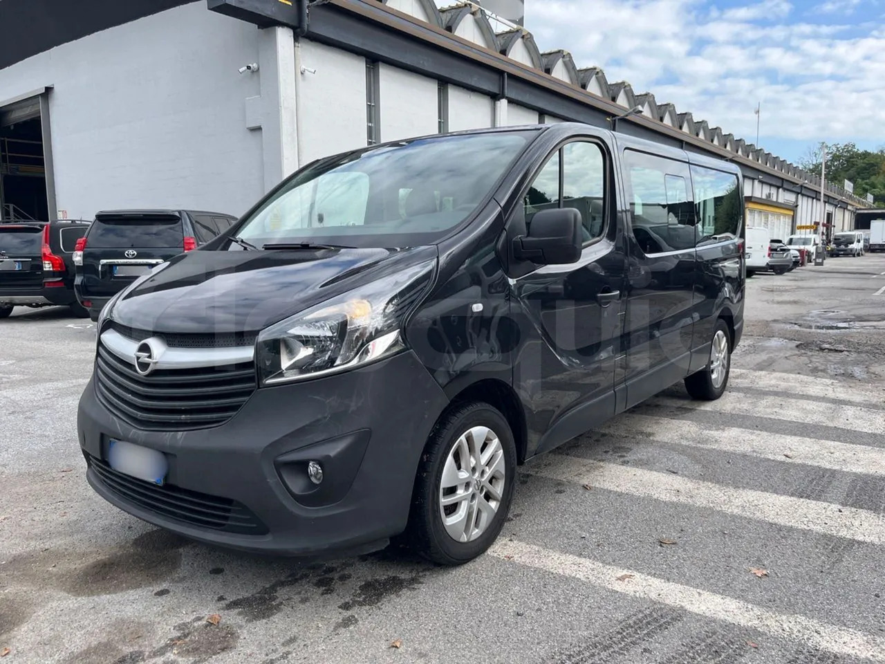 Opel Vivaro - B - Mikroautobuss, Pasažieru furgons: foto 4 Opel Vivaro - B - Mikroautobuss, Pasažieru furgons: foto 4