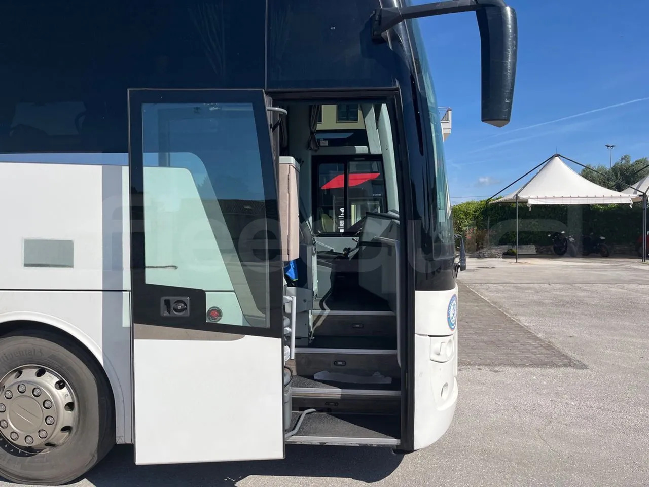 Starppilsētu autobuss Van Hool EX16 MID: foto 14