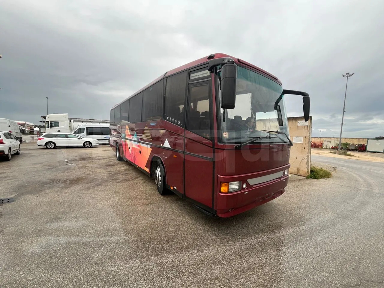 Volvo B12 - Starppilsētu autobuss: foto 1 Volvo B12 - Starppilsētu autobuss: foto 1