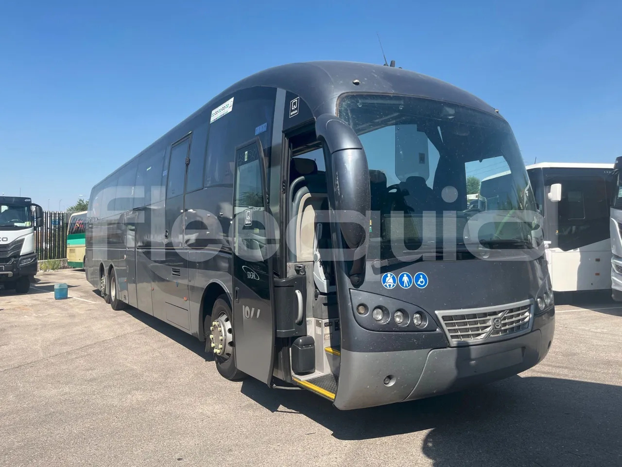 Volvo B12B - Starppilsētu autobuss: foto 1 Volvo B12B - Starppilsētu autobuss: foto 1