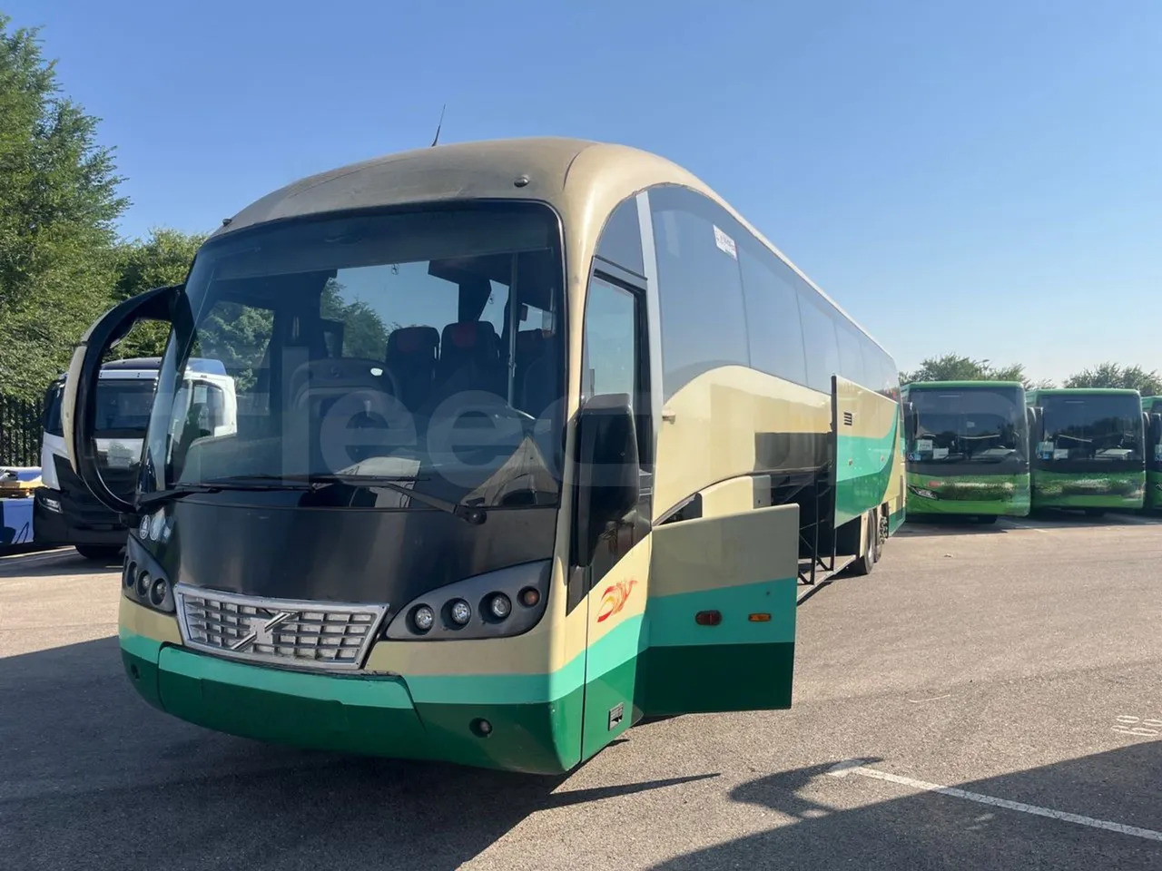 Volvo B12B - Starppilsētu autobuss: foto 4 Volvo B12B - Starppilsētu autobuss: foto 4