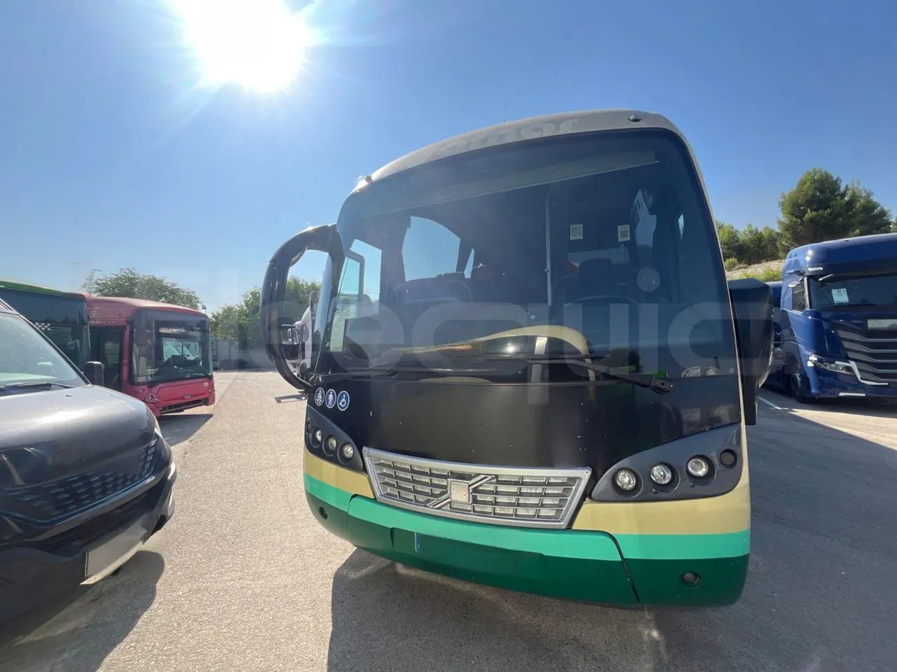 Volvo B12B - Starppilsētu autobuss: foto 1 Volvo B12B - Starppilsētu autobuss: foto 1