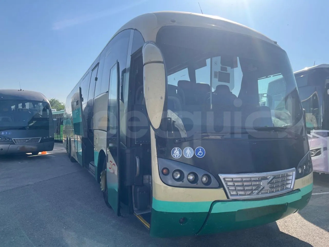 Volvo B12B - Starppilsētu autobuss: foto 1 Volvo B12B - Starppilsētu autobuss: foto 1