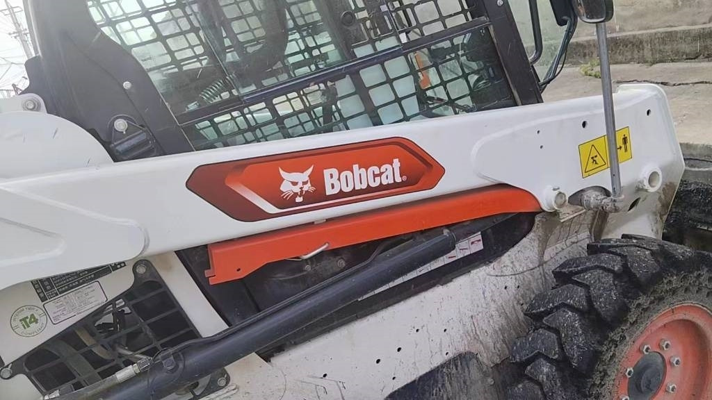 BOBCAT S 510 - Kompaktiekrāvējs: foto 2 BOBCAT S 510 - Kompaktiekrāvējs: foto 2