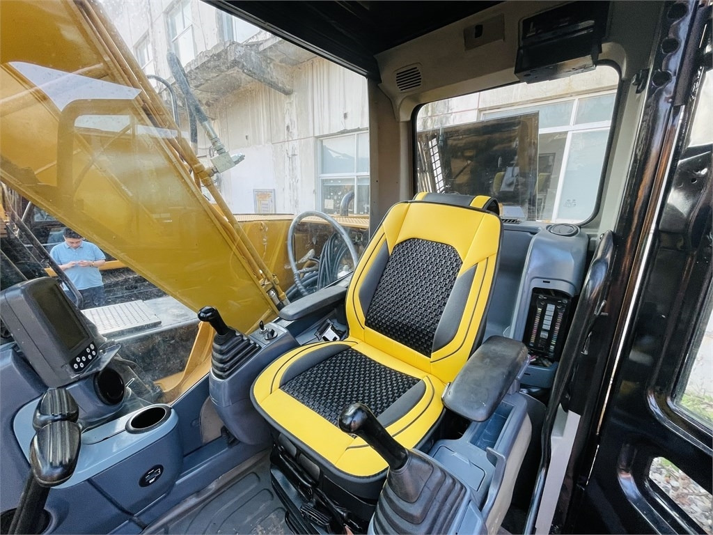 Kāpurķēžu ekskavators CAT 312 2gc: foto 17