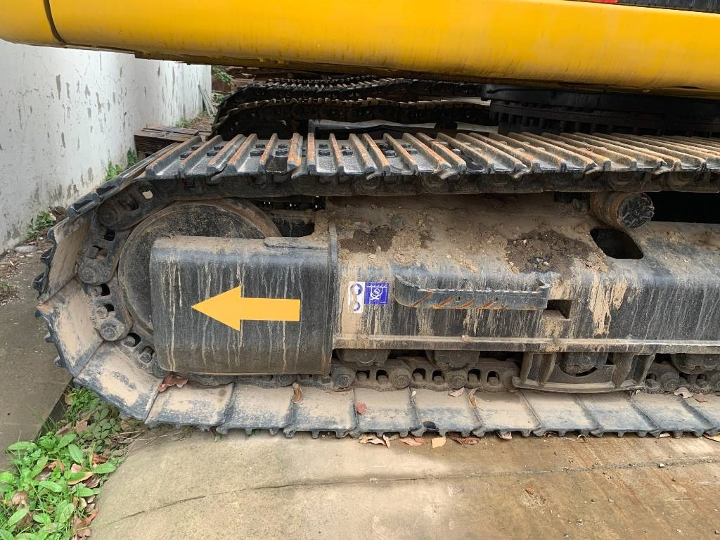 CAT 323 D L - Kāpurķēžu ekskavators: foto 5 CAT 323 D L - Kāpurķēžu ekskavators: foto 5