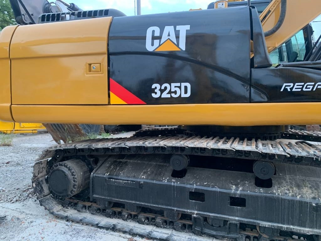 CAT 325 D - Kāpurķēžu ekskavators: foto 1 CAT 325 D - Kāpurķēžu ekskavators: foto 1