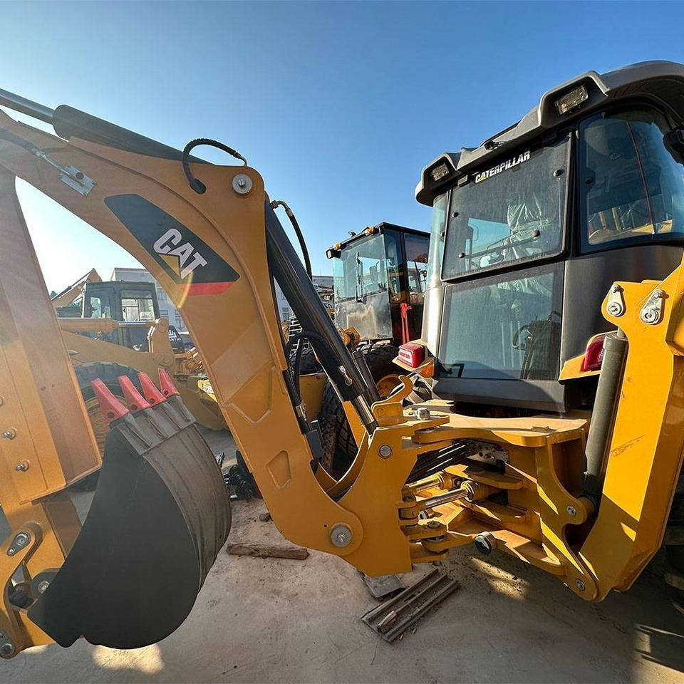Ekskavators-iekrāvējs CAT 420 F: foto 11